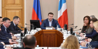 Проверить готовность дорожностроительных организации к ремонтной кампании этого года поручил Виталий Хоценко - Газета Ваша звезда