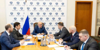 Виталий Хоценко провёл встречу с министром энергетики РФ Сергеем Цивилёвым, в ходе которой они обсудили вопрос о расширении программы социальной догазификации - Газета Ваша звезда