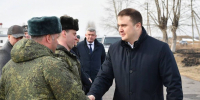 С системой подготовки специалистов беспилотных летательных аппаратов ознакомился Виталий Хоценко - Газета Ваша звезда