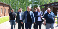 Виталий Хоценко проверил, насколько хорошо подготовился к летнему сезону оздоровительный центр «Орлёнок» в Калачинске - Газета Ваша звезда