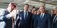 Виталий Хоценко и Алексей Кушнаренко, руководитель Минской области, посетили Омск и открыли новые дилерские центры белорусской техники - Газета Ваша звезда
