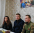 Губернатор Виталий Хоценко побывал в семье участника специальной военной операции в Крутинском районе - Газета Ваша звезда
